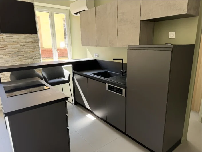 Cuisines & finitions — réalisation Brince